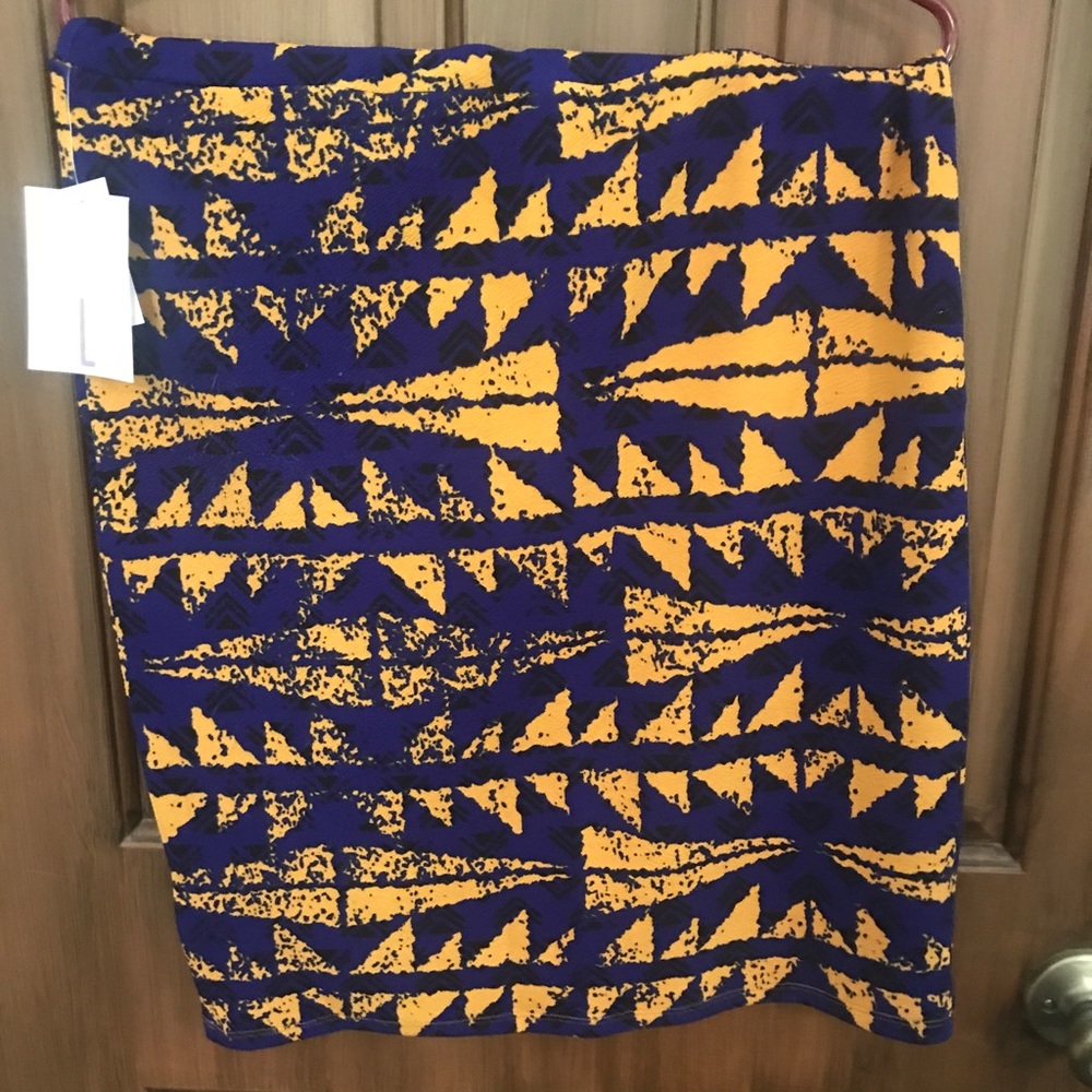 LuLaRoe Cassie - pencil skirt